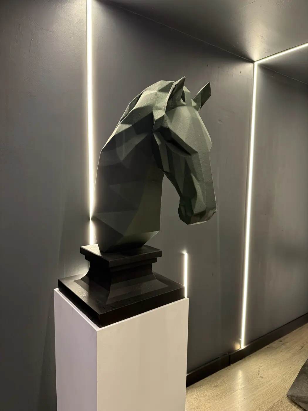 Caballo Busto Poligonal, foto 6 de 8