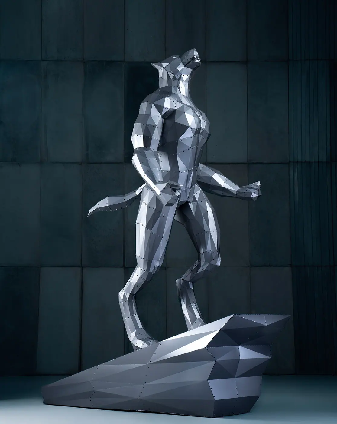Hombre Lobo Poligonal, foto 3 de 5